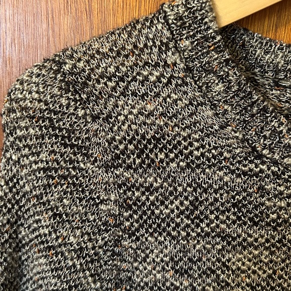 Knit long sleeve women’s pullover - Picture 4 of 6